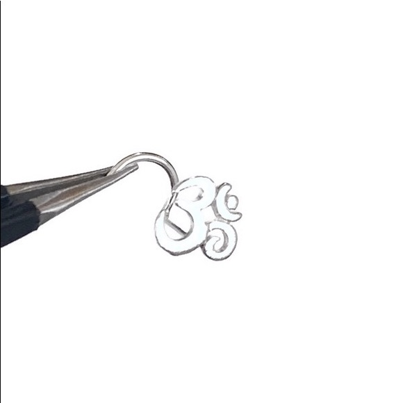 925 Sterling Silver OHM/OM/AUM Symbol Nose Ring Cartilage Helix Stud Earring 20G - Picture 5 of 11